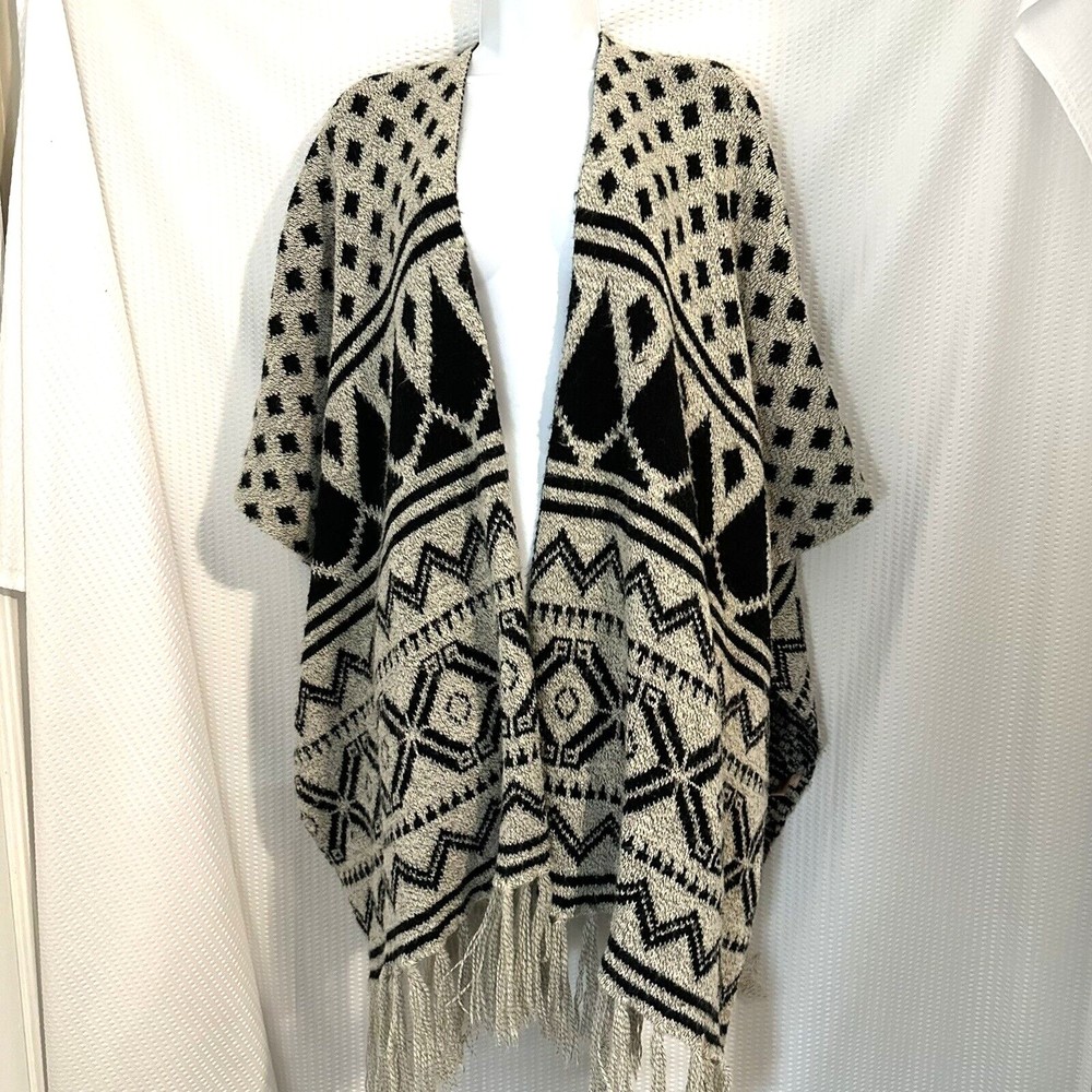 Womens 30% Angora Wool One Size Cape  Wrap Shawl Aztec Southwest Fringe Bottom